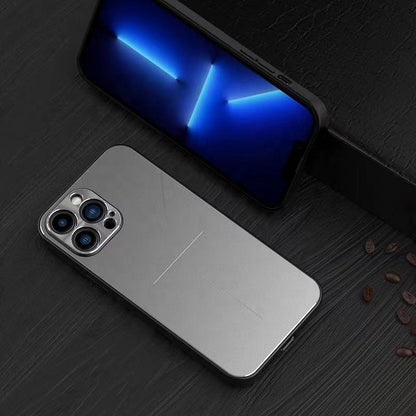 Frostad skal Metall bakplatta Mobilskal för iPhone LurSaker